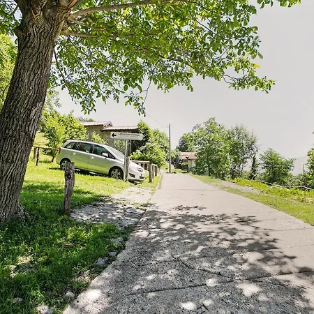 Green Valley At Lake Como Daire